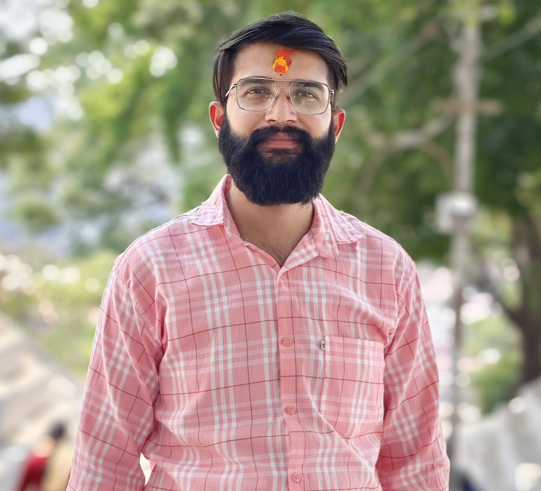 Portrait of the developer behind Selfmade Techie